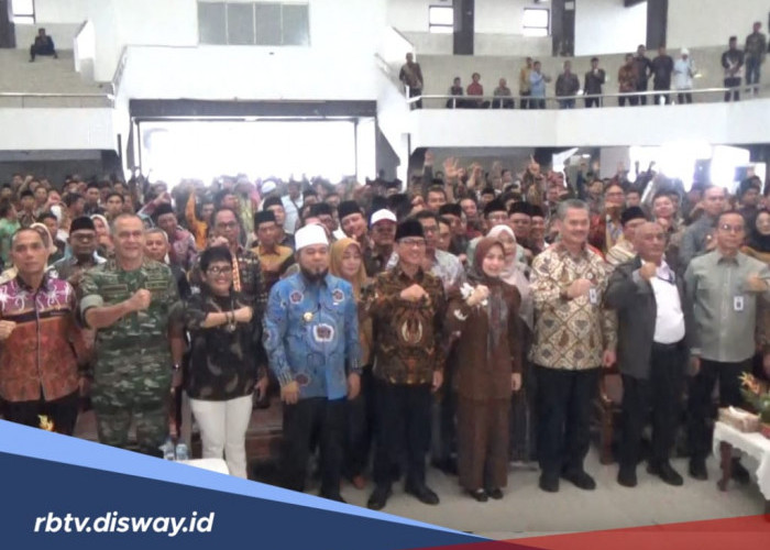 Beri Kebahagiaan, Gubernur akan Bagi Baju Batik Besurek untuk Kades se-Provinsi Bengkulu