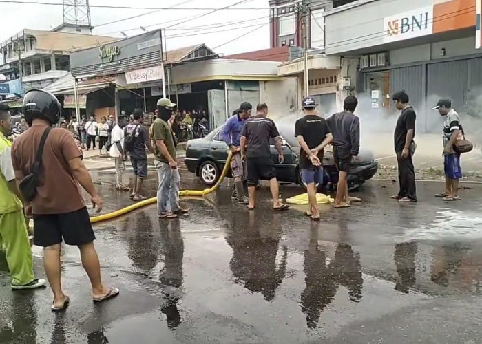 Mobil Sedan Terbakar di Ketahun Bengkulu Utara, Begini Nasib Sopir dan Penyebabnya