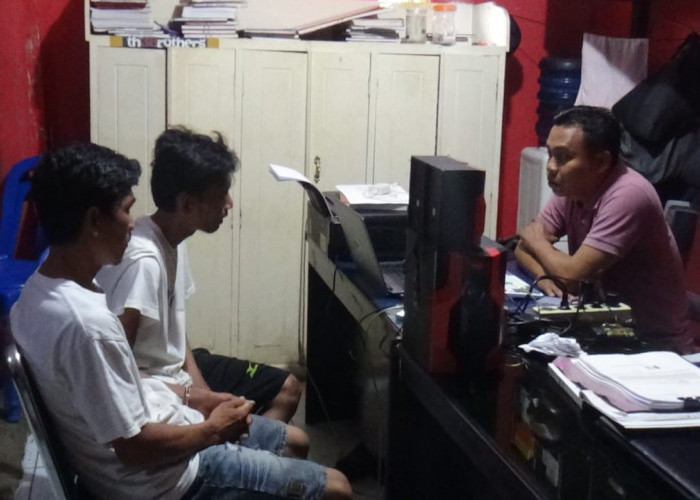 Sempat Viral di Medsos, Dua Pria Pencuri HP di Warung Ditangkap Polisi