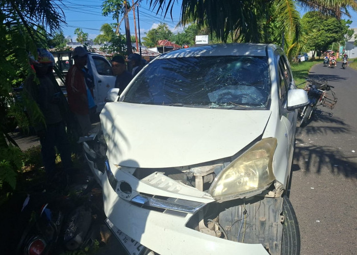Kecelakaan Lalu Lintas di Jalan Cintaduy, Avanza Tabrak Scoppy