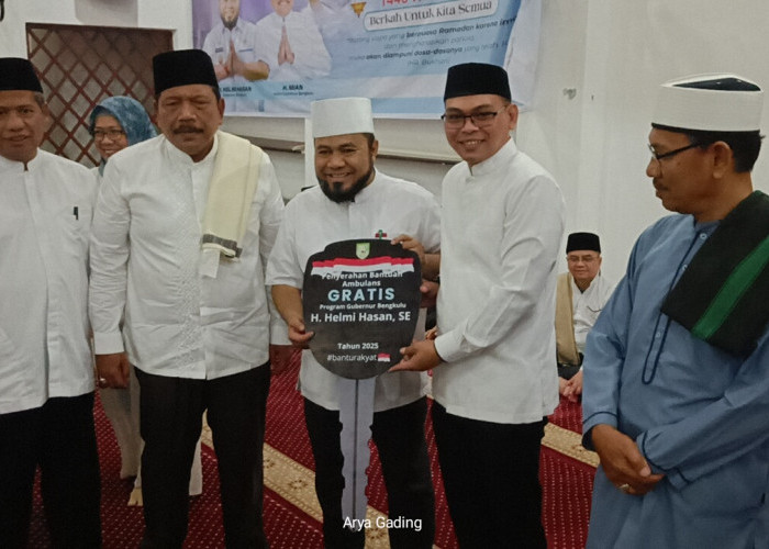 Safari Ramadan ke Seluma, Gubernur Bengkulu Beri 12 Unit Ambulans Gratis, Bupati Tambah 2 Unit Ambulans