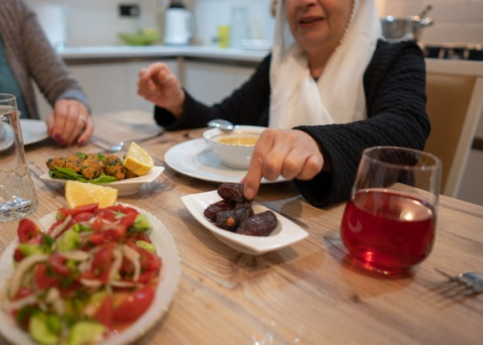 Rekomendasi Menu Sahur ala Nabi Muhammad SAW, Sederhana dan Sehat