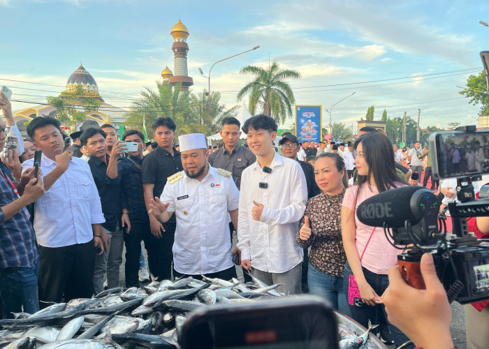 Makan Akbar Bersama Willie Salim Banjir Hadiah Umroh Gratis, Ada 8 Warga yang Beruntung