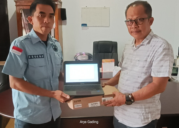 Diknas Dikbud Seluma Bagikan 1.155 Unit Chromebook dan 220 Unit Laptop, SD dan SMP Mana yang Menerima