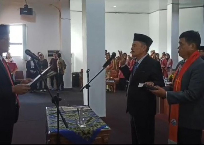 Marlon Purba Dilantik Sebagai PAW Anggota DPRD Bengkulu Tengah