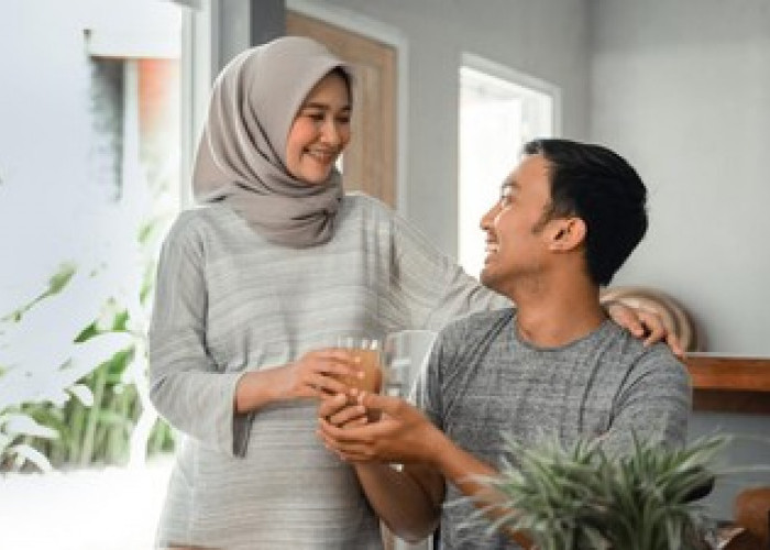 5 Cara yang Harus Dilakukan Istri agar Rezeki Suami Lancar