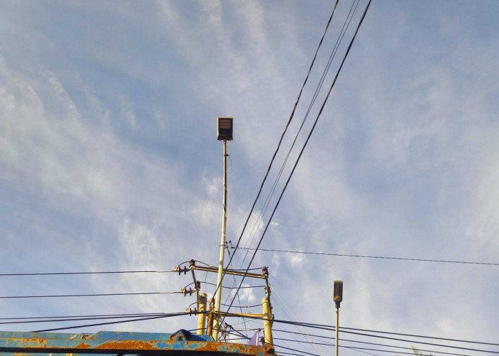 Kota Bengkulu Terang Benderang, Tahun Depan Pemkot Pasang 200 Unit LPJU di Persimpangan hingga Perumahan