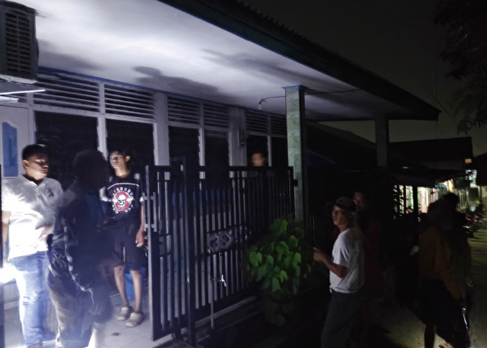MCB Korsleting dan Terbakar, Rumah Warga di Flamboyan 15 Kota Bengkulu Nyaris Terbakar