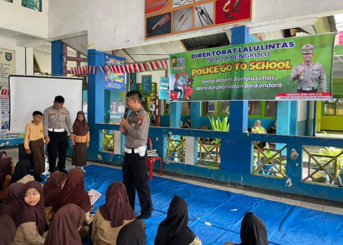 Police Go To School : Ditlantas Polda Bengkulu Gelar Sosialisasi di SDN 79 Kota Bengkulu