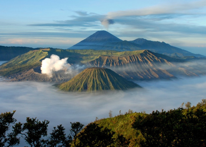Here are the Top Mountains in Indonesia that are Recommended for Hiking Adventures