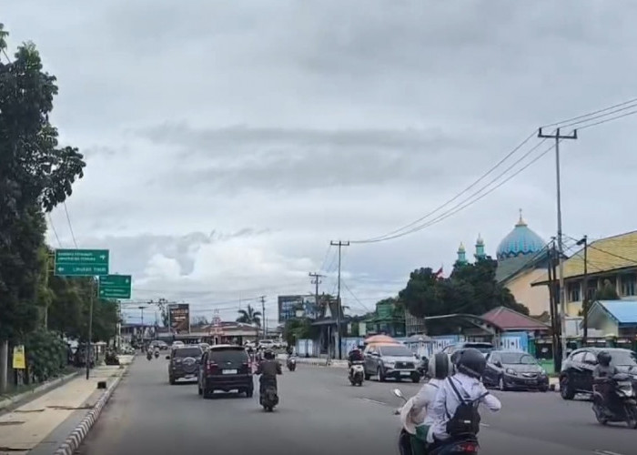 Dea Ananda Dijambret Ketika Melintas di Jalan Cendana, Barang Senilai Rp 4 Juta Melayang