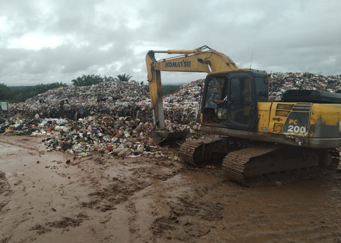 Walau Berbau, Pemkot Kejar Pendapatan Miliaran Rupiah dari Sampah  