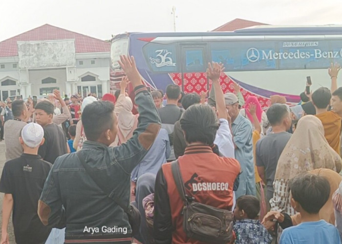170 Calon Jemaah Haji 2025 Seluma Provinsi Bengkulu Dilepas, Ada CJH Tertua dan Termuda