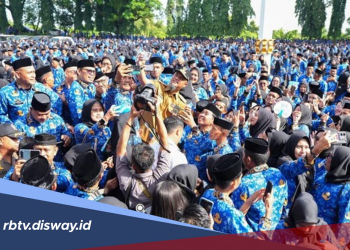 Full Senyum! Guru PPPK Paruh Waktu Diangkat Jadi PPPK Penuh Waktu