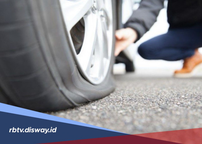 Cara Mendongkrak Mobil yang Benar Saat Ganti Ban Bocor 