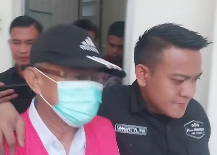 Kadis Disperindagkop Kota Tersangka Dugaan Korupsi Jual Beli Aset Pasar Panorama