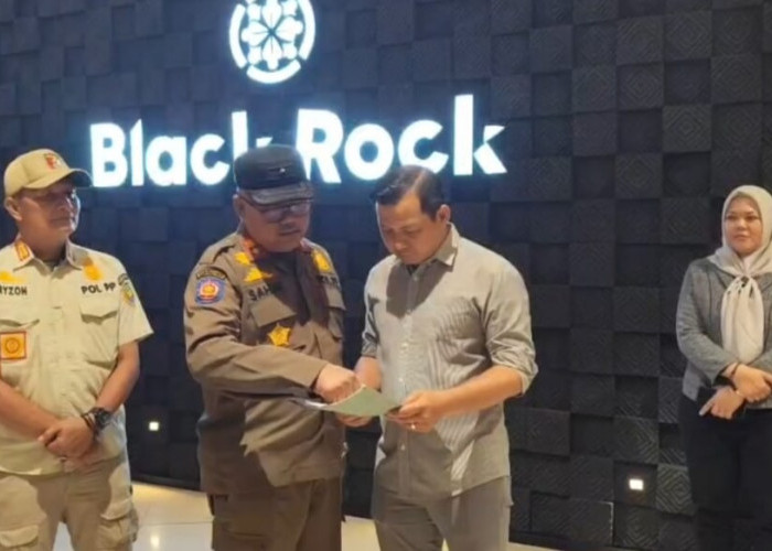 Satpol PP 'Cuma' Temukan Minuman Golongan A Saat Sidak di Black Rock Cafe Bengkulu