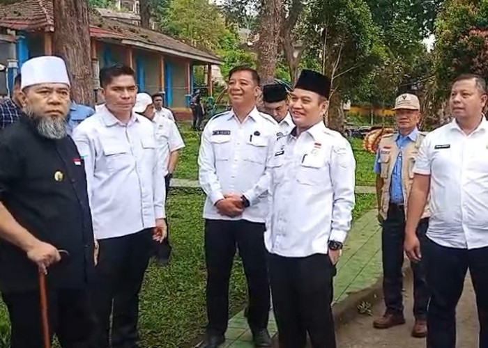 Gubernur Helmi Hasan Beri Pesan Penting ke ASN dan Kena Todong Siswa di SMAN 1 RL Saat Kunker di Rejang Lebong