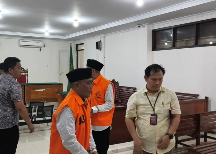 Keterlaluan, Ini Pengakuan Mantan Kades dan Bendahara Desa Pungguk Pedaro Lebong Kepada Hakim 