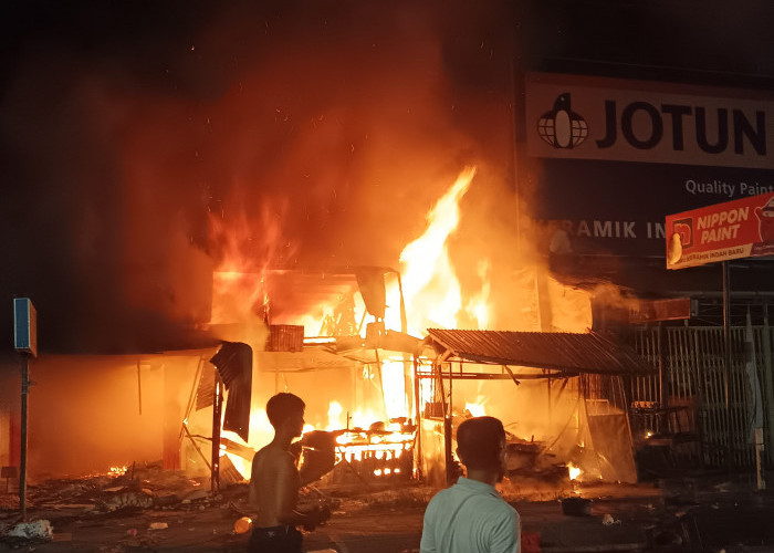 'Demi Kau Dan Si Buah Hati',  Sepenggal Kisah Holidin dan Keluarganya yang Terjebak di Bangunan Ruko Terbakar
