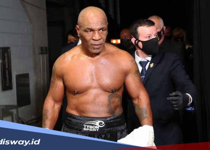 Demi Bayar Hutang, Mike Tyson Naik Ring Melawan Danny Williams, Namun KO Secara Tragis