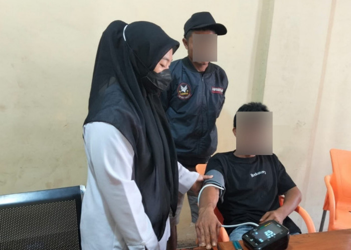 Terduga Pelaku Penganiayaan Berat Terhadap Kades Serahkan Diri ke Polres Kaur