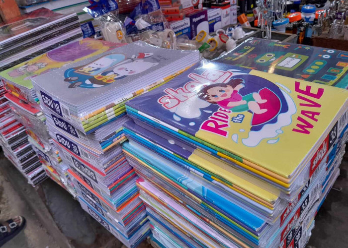 Harga Peralatan Sekolah di Pasar Panorama Kota Bengkulu Mulai Merangkak Naik, Cek Harganya di Sini
