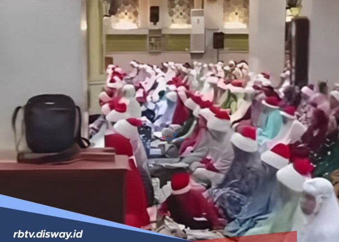 Viral Jamaah Zikir Kenakan Ciput Merah Putih Mirip Topi Santa, Ini Penjelasan Ketua DKM Masjid Agung Ciamis