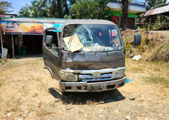 Gagal Salip Mobil Box dan Fuso, Warga Pagar Alam Meninggal di Jalinbar Bengkulu-Manna