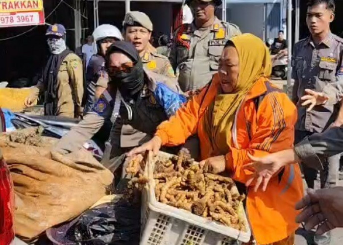 Penertiban Pedagang Kaki Lima di Pasar Panorama Kota Bengkulu