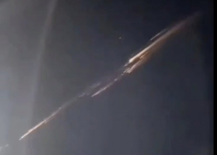 Geger, Benda Bercahaya Melintas di Langit Bengkulu, Ini Kata BMKG