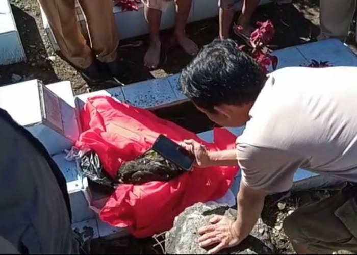 Warga Curup Heboh, Ditemukan Bungkusan di Kuburan Diduga Berisi Bayi 