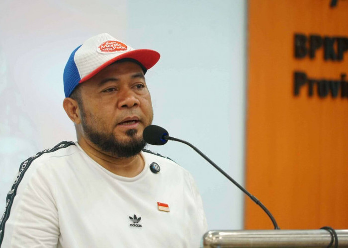 SPMB 2025 Provinsi Bengkulu, Gubernur Helmi Hasan Instruksikan DPD PAN Buka Posko Pengaduan 