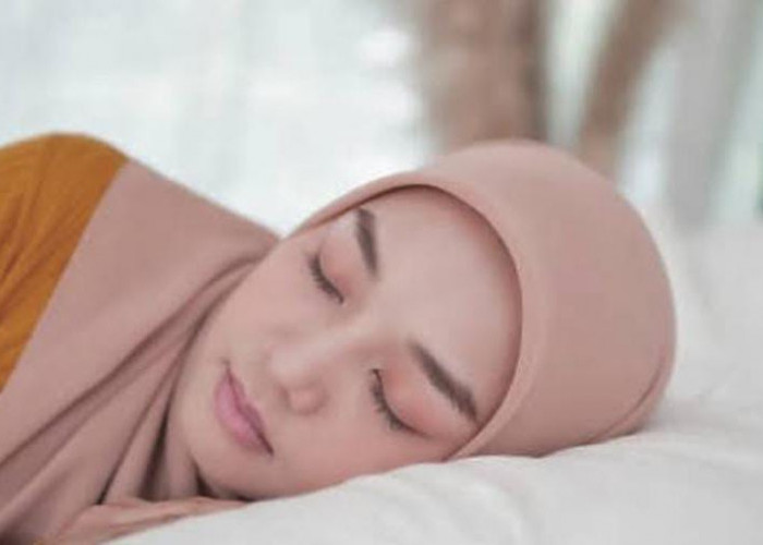 Baca Amalan Ini Sebelum Tidur Menghadap ke Kanan, InsyaAllah Utang Melilit akan Rontok