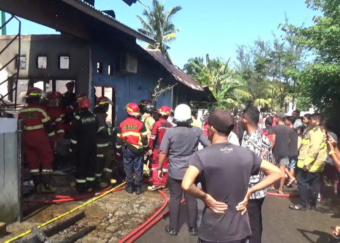 Kebakaran di Bumi Ayu, Brankas Pemilik Ruko juga Ikut Terbakar