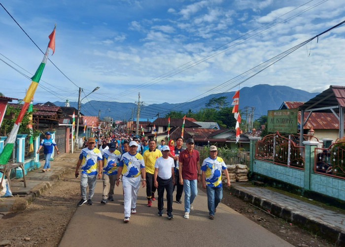 Meriah, Ribuan Warga Ikuti Jalan Sehat HUT Kabupaten Lebong