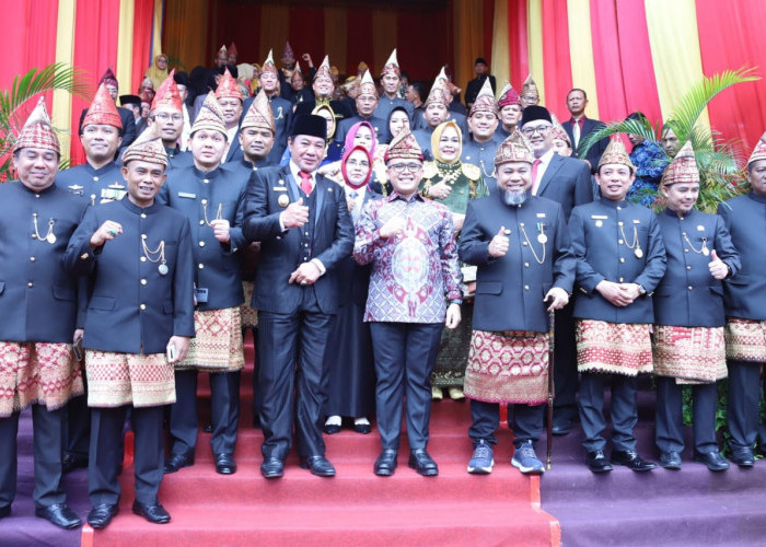 HUT Kota Bengkulu, Menteri Azwar Anas: Momen Evaluasi Kinerja Pemerintah Majukan Daerah