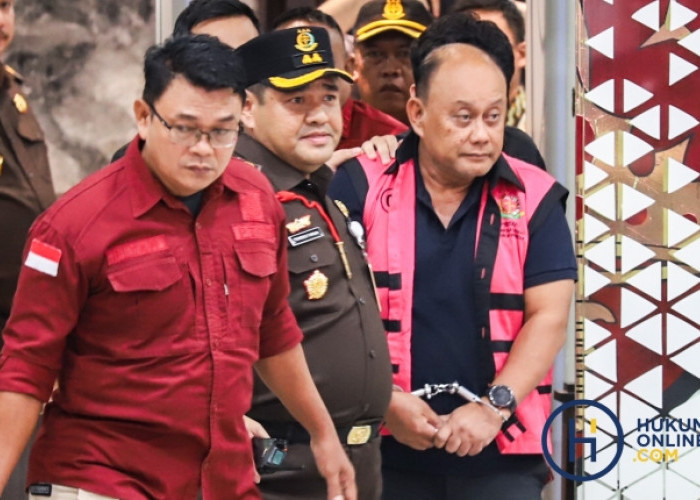 Eks Pimpinan BGN Tersangka, Kejagung Sebut Pengadaan Motor Listrik hingga Sepatu