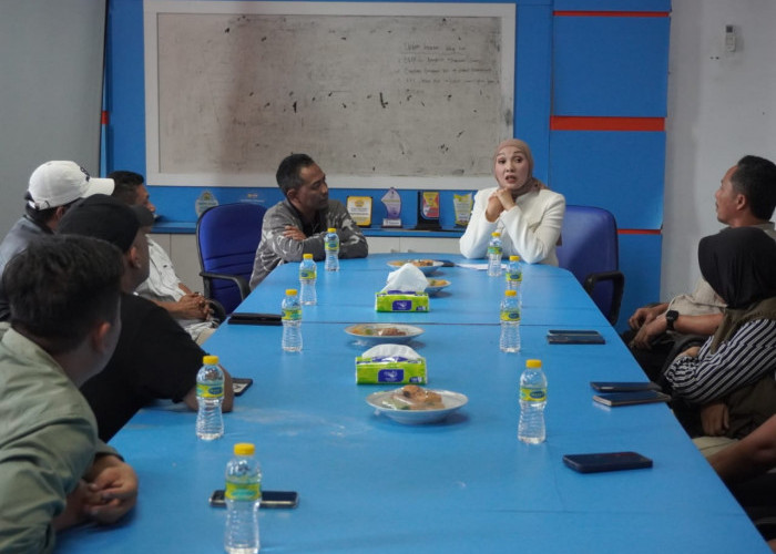 Anggota DPR RI Erna Sari Dewi Jalin Silaturahmi dengan Pimpinan Media RBMG