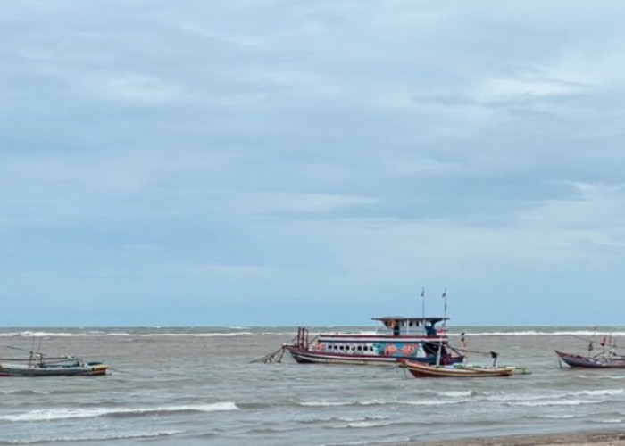 Gelombang Tinggi dan Cuaca Ekstrem, Hampir Sebulan Nelayan di Bengkulu Setop Melaut