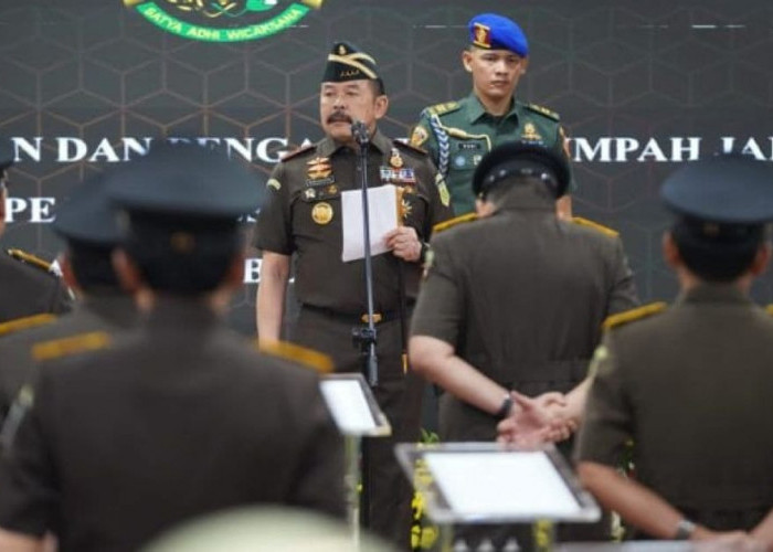 Jaksa Agung Lantik Kajati Bengkulu Bersama 33 Kajati dan Pejabat Eselon II di Lingkungan Kejagung