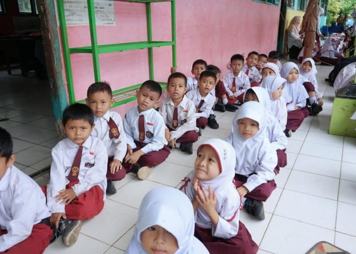 Alokasi Dana BOS Bengkulu Rp 402 Miliar Untuk 354.858 Pelajar SD, SMP, SMA-SMK