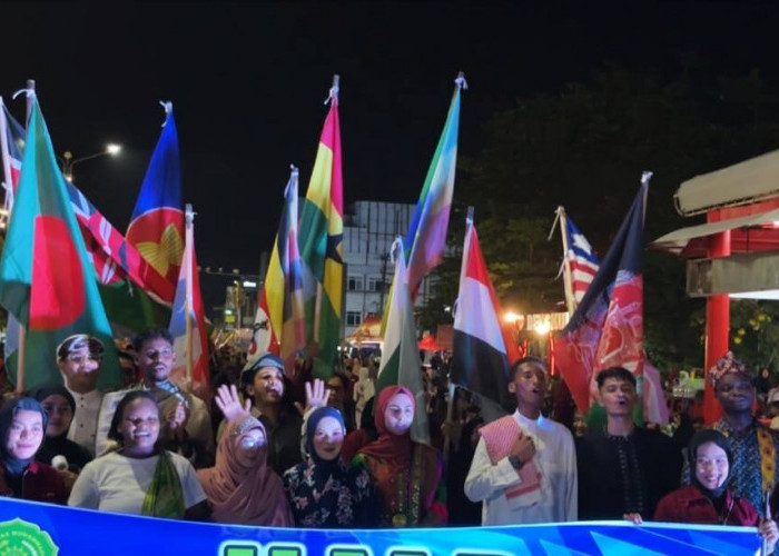 Mahasiswa Internasional dari 11 Negara dan 3 Benua di Dunia Semarakkan Karnaval Batik Internasional 2026 