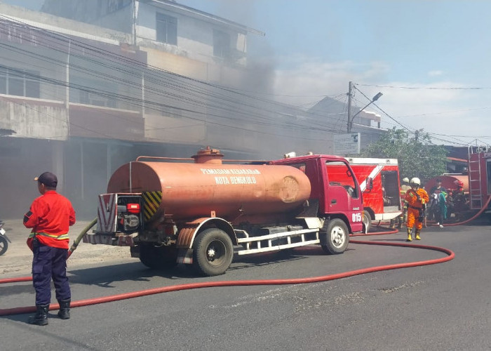 Ruko Usaha Konveksi di Kampung Bali Terbakar