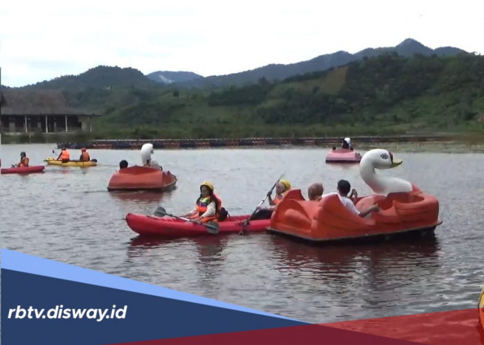 Paralayang di Danau Mas Harun Rejang Lebong, Magnet Baru untuk Wisatawan