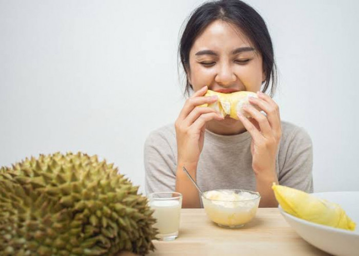 Jangan Sepelekan Dampaknya, 7 Jenis Makanan dan Minuman Ini Jangan Dikonsumsi Bersamaan dengan Durian