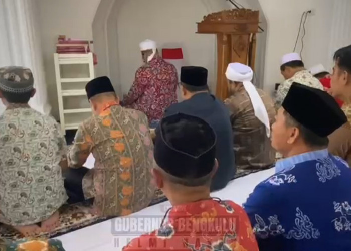 Azan Jumat Perdana di Balai Raya Semarak Bengkulu 
