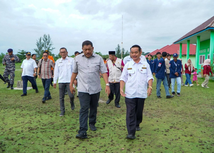 Wagub Mian Tinjau Kondisi SMAN 6 Enggano, Kepsek: Sekolah Cuma Punya 4 Guru ASN