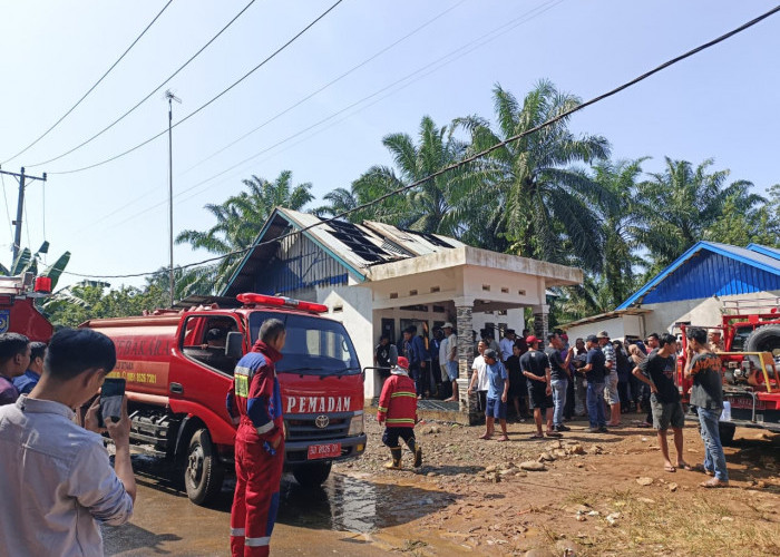 Giliran Rumah di Taba Tembilang Arga Makmur Terbakar, Api Berhasil Dipadamkan Cepat oleh Petugas Damkar