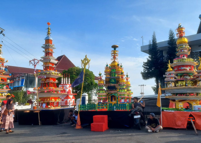 Ba'da Zuhur, Arak - Arakan Tabut Tebuang Dimulai Menuju Karbela